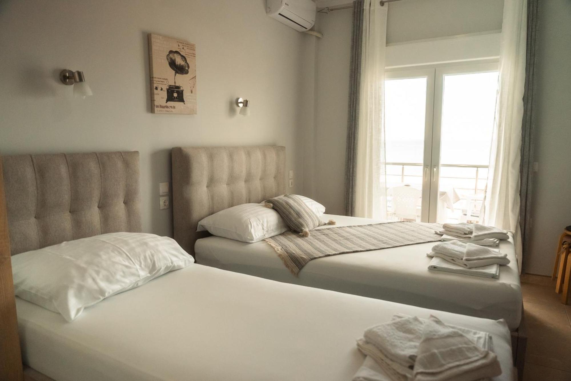 Aktis Sea View Studios Peraía Extérieur photo