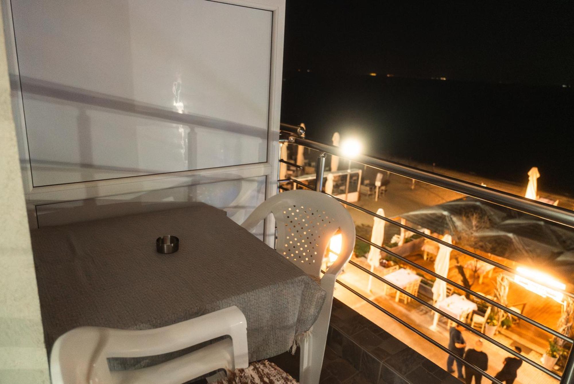 Aktis Sea View Studios Peraía Extérieur photo