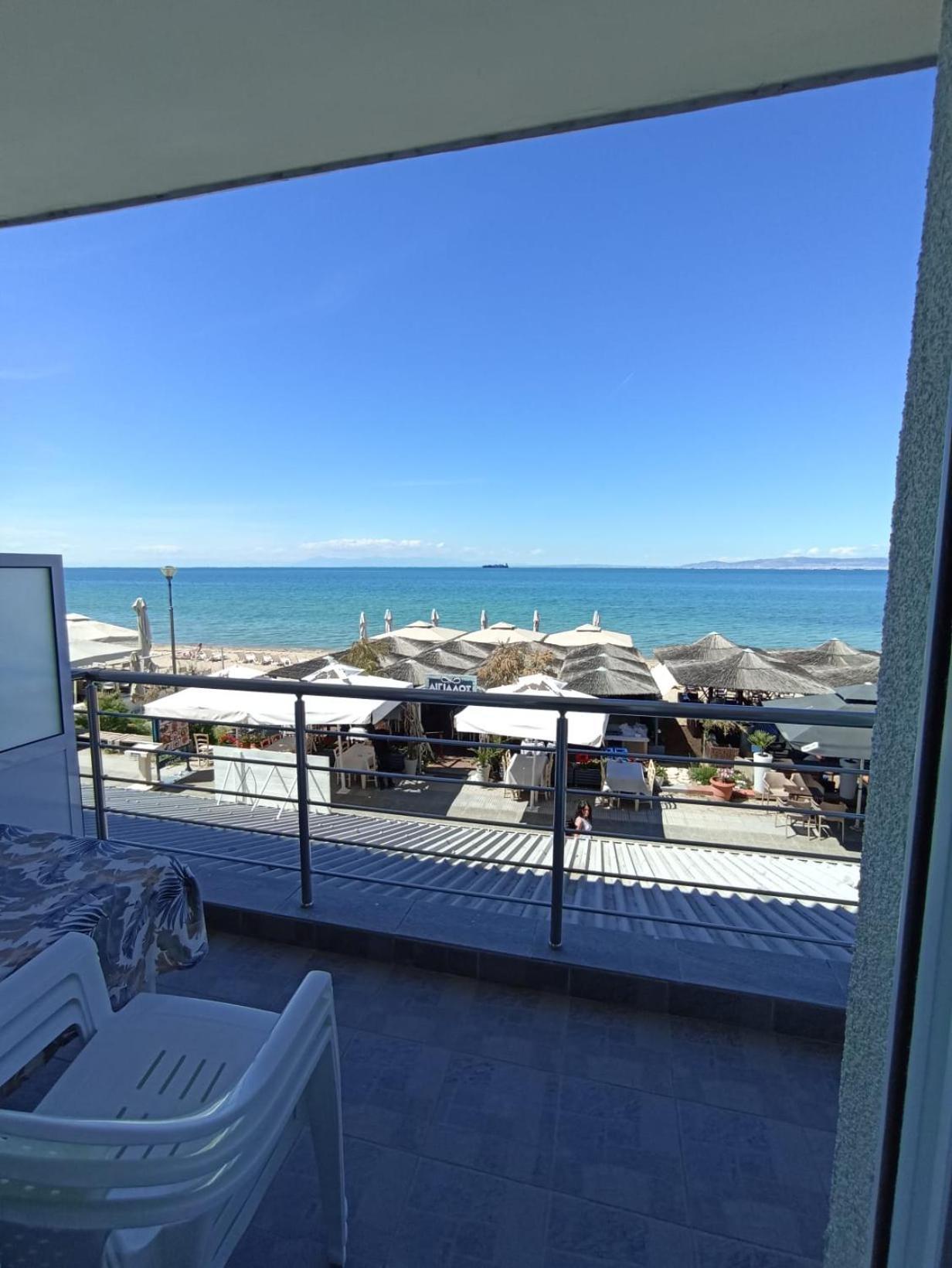 Aktis Sea View Studios Peraía Extérieur photo
